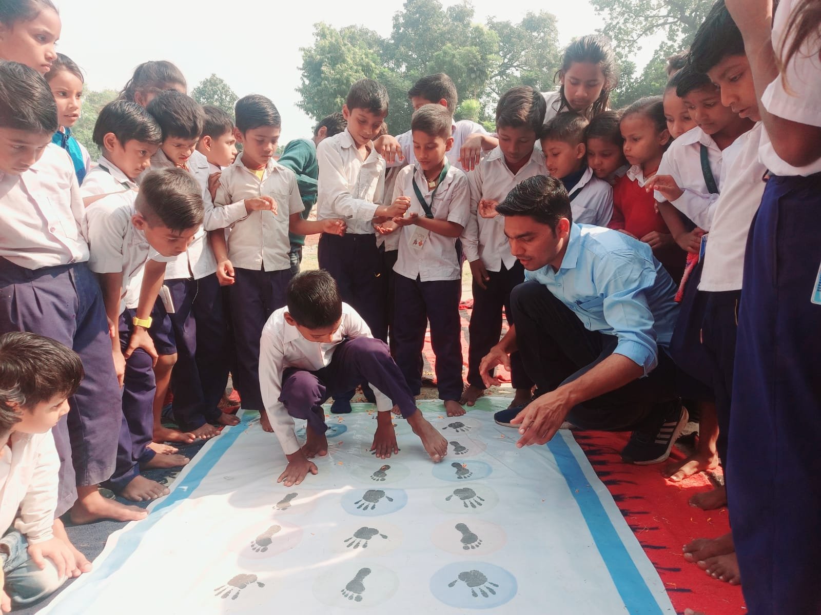 Rashtriya Dhwaj | एनीमिया मुक्त भारत अभियान • स्कूली बच्चों को बचाव की...